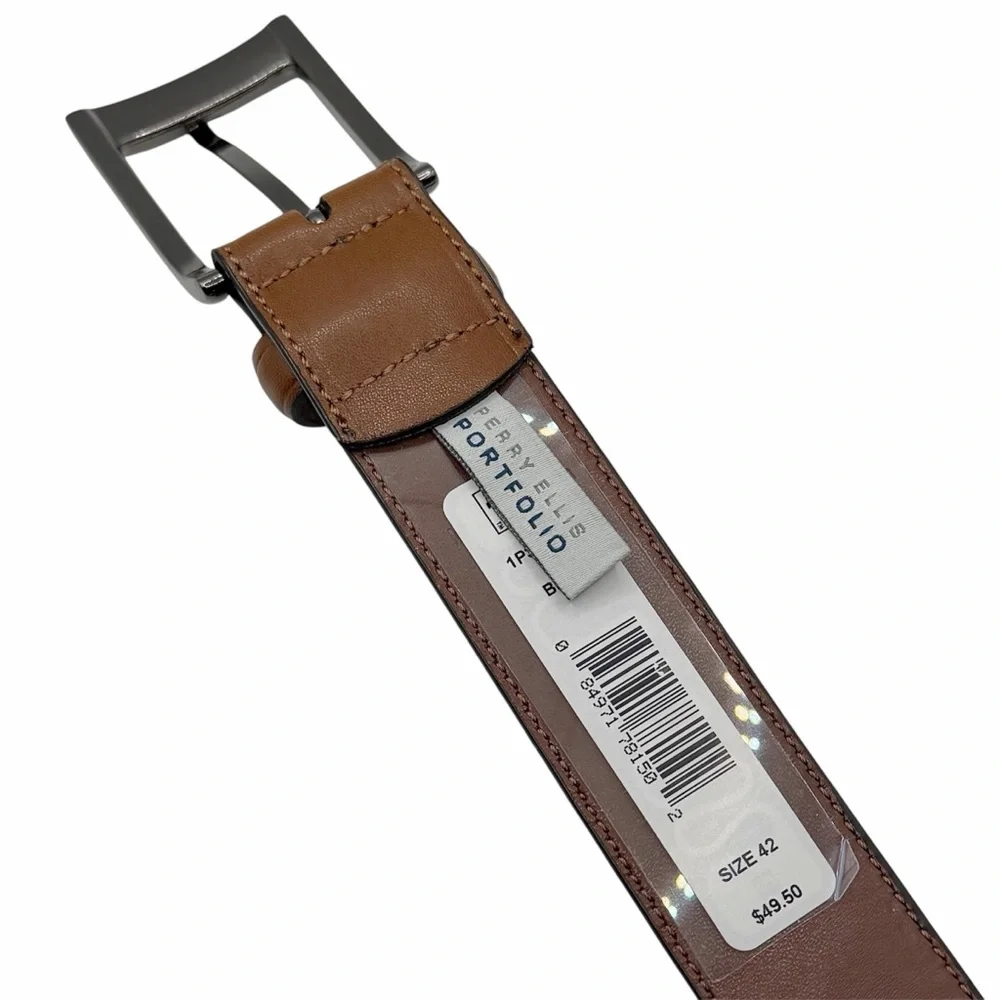 Perry Ellis Portfolio men’s brown leather belt size 42 NWT silver tone buckle